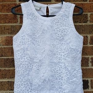 Vanhusen womens front lace top